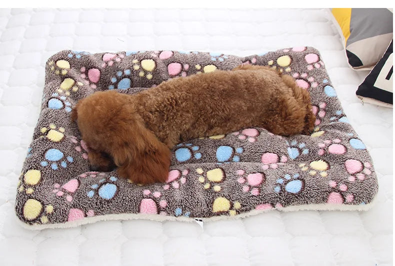 Ultra Soft Plush Cat Bed Mat with Cute Prints Reversible Fleece Dog Crate Kennel Pad Cozy Washable Thickened  for Kitten Puppy